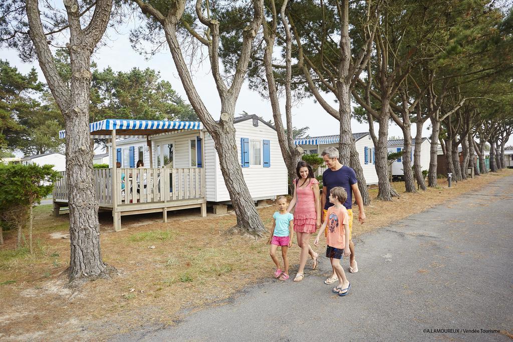 Camping L'Ocean Brem-Sur-Mer Bagian luar foto