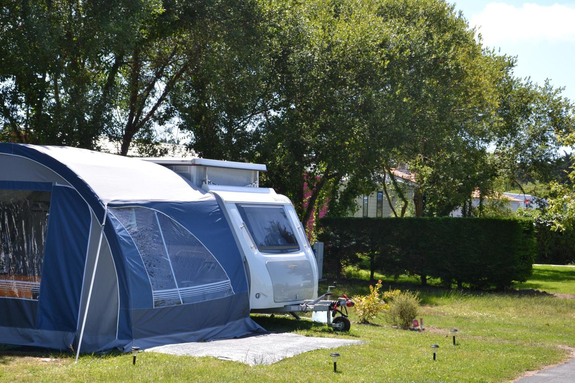 Camping L'Ocean Brem-Sur-Mer Bagian luar foto
